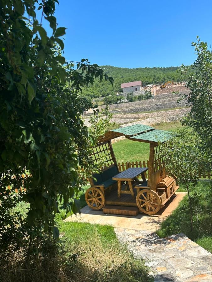 فندق Etno Selo Montegoat Nikšić المظهر الخارجي الصورة